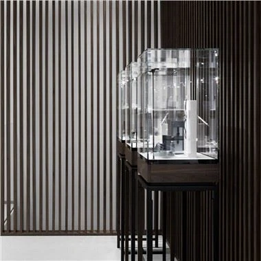 Porte-bijoux en verre plein